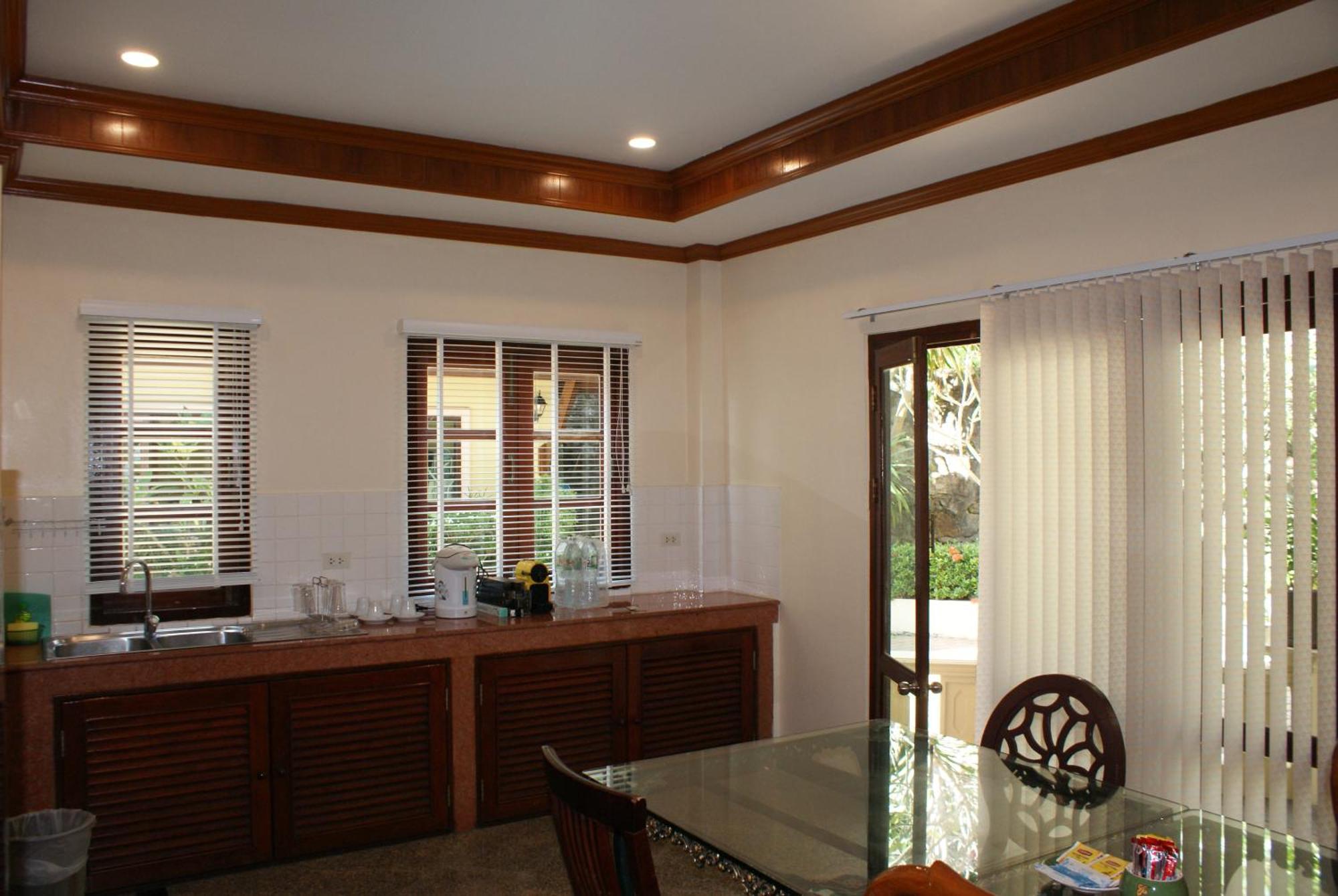 Prince Edouard Apartments & Resort Sha Extra Plus Patong Luaran gambar