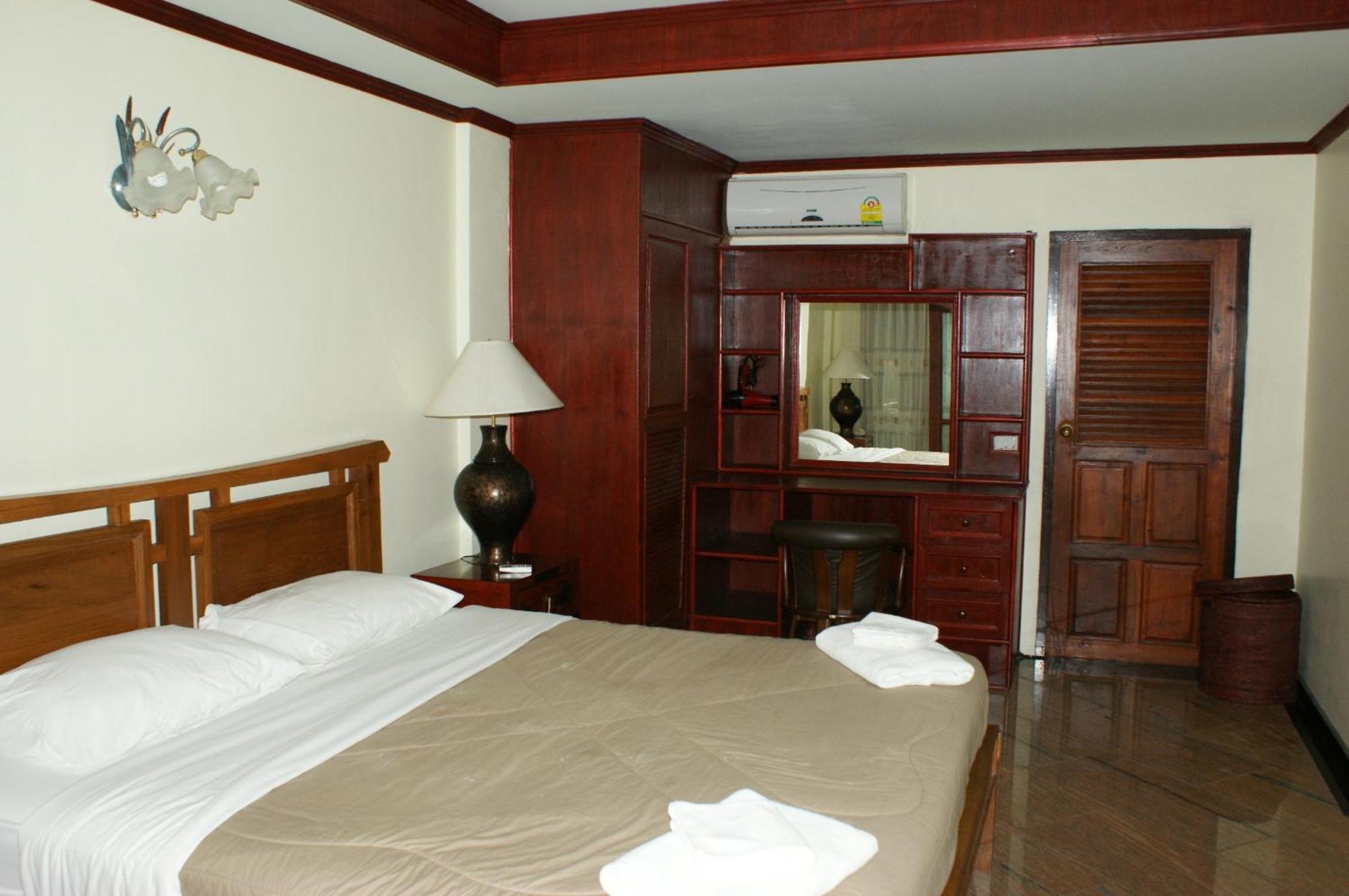 Prince Edouard Apartments & Resort Sha Extra Plus Patong Bilik gambar